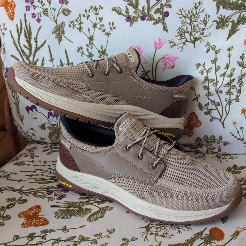 Skechers Men's Hands Free Slip-ins Goodyear Edition Meroe Alden Beige Sz 12